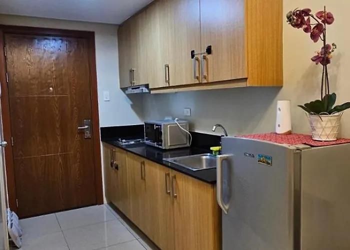 The Executive At Shell Residences Moa